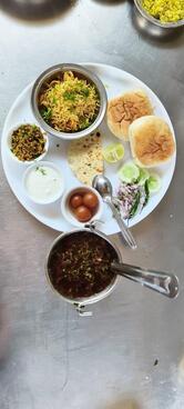 Hotel Nandan & Misal House