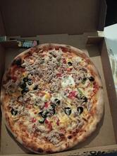 PIZZA SIX