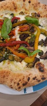 Sua Maestà La Pizzeria & La Filetteria