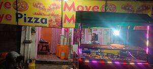 Moye Moye Pizza Shop