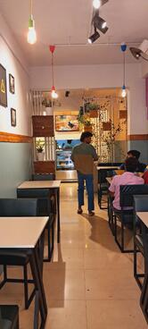 Kiwi Cafe