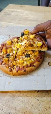 Oyalo pizza Nadarmedu