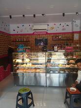 Monginis Cake Shop