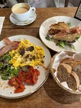 SimBIOsi Organic Cafe &Lovely Bistro