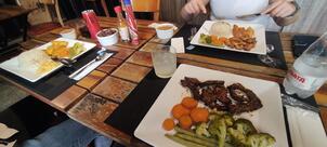 Le Vive boulevard- Café, pizza, hamburquer, churrasco, chope, musica e eventos..