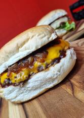Mordidela Ubatuba - Burger & Grill
