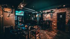 The Old Monk - Pub