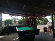 Tô na esquina bar