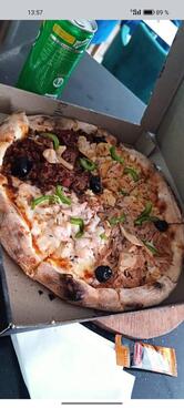 Snack Pizza Here