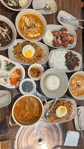 Korean Uncles Cafe