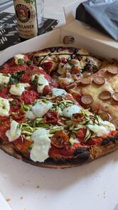 Santa Pizza Delivery - Pizza d'asporto e Consegna a domicilio