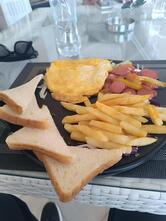 SeaFront Cafe & Restaurant