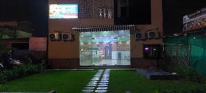 OYO Jagdambey Residency