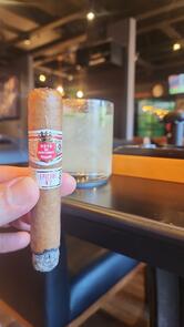Casa Ministro, Charutos & Whisky Lounge
