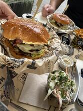 Manhattn's Burgers