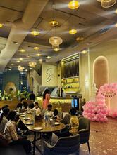 savanna terrace & kitchen