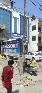 om resort & Restaurant