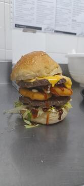0761 Pizza & Burger