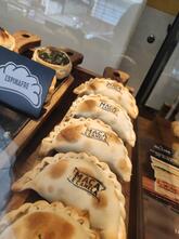 Los Hornos Empanadas Argentinas