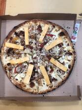 Hollywood pizza