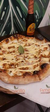 Amarillo pizzeria contemporanea