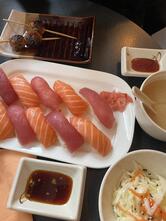Y Sushi