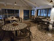 7 Grand Restaurant, Lounge & Bar