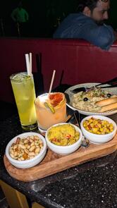 iluzn Club & Kitchen