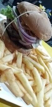 Mega Burger