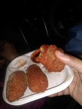 Moh Mo Maya Snacks & Shakes