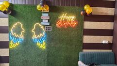 Landlord Cafe & Lounge