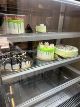 L-veen cakes & cafe