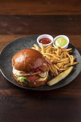 Aly's Classic Burger - Santo Antônio