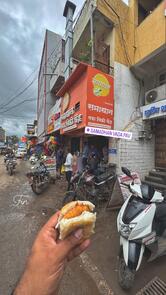 Samadhan Vada Vikri Kendra