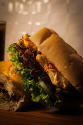 MEGA LANCHES