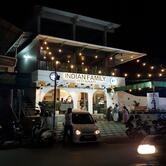 Indian Family Mandhi And Madhooth Centre