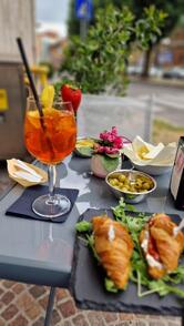 Chaplin Café – Karaoke, Musica Live, Varedo