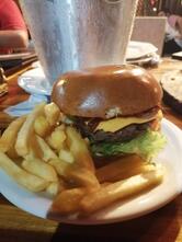 Supremo Grill Hamgurger