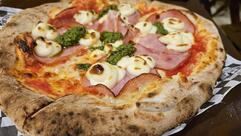 Mari's Pizza Shop