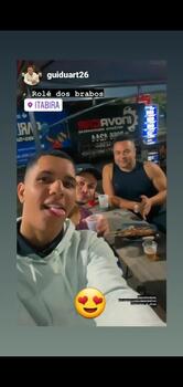 Corner bar