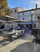 La Very Table Café Restaurant