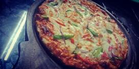 LA PIZZA BAR