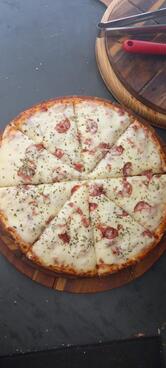 Alice pizza café