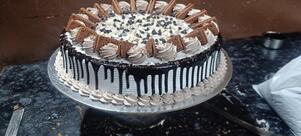 The cake zone 2022 & chatore momos