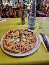 Pizza Hexe