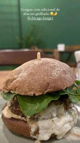CHICAGO BURGER