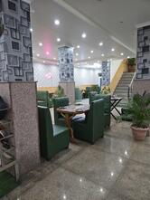 The Peaky's ( Restaurant,Rooms)