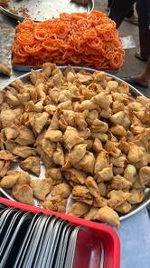 Danganiya bazaar , samosa wala