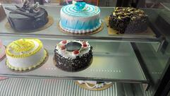Monginis cake shop