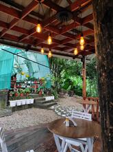 Naku's Kitchen And Garden